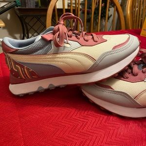 PUMA Future Rider FV "Dusty Orchard/Washed Blue" Sneakers Size 9 women’s